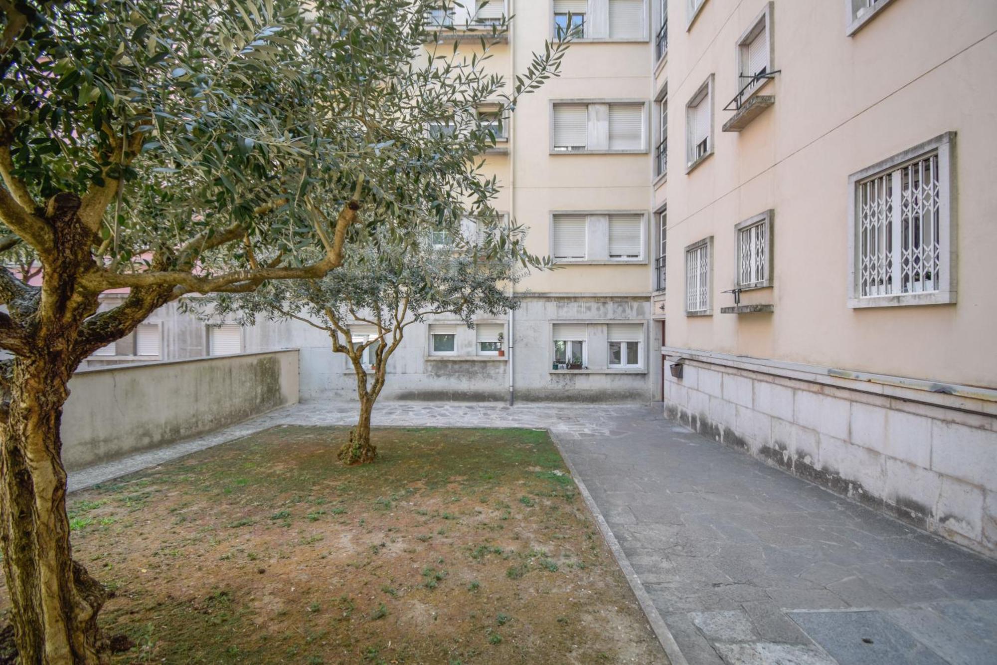 Apartment Charming Near Metro