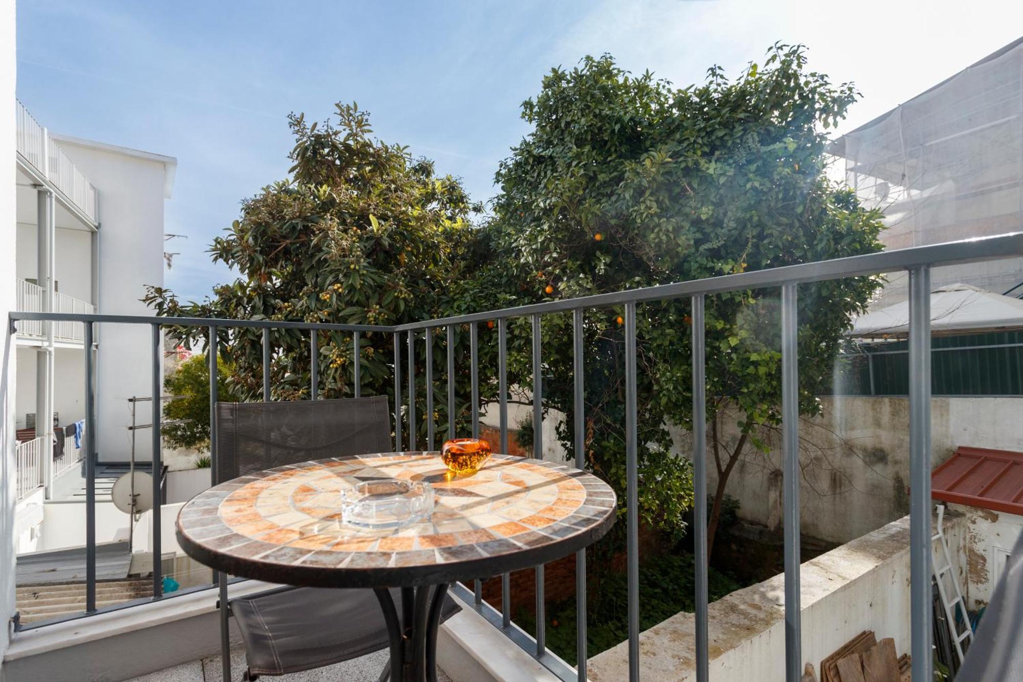 Barbadinhos In Historic Neighborhood Apartment *