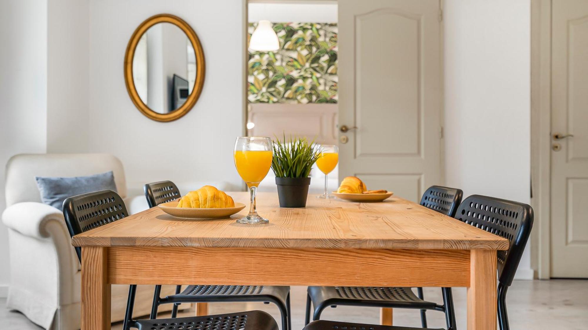 The Indy House By Lovelystay Guest house *