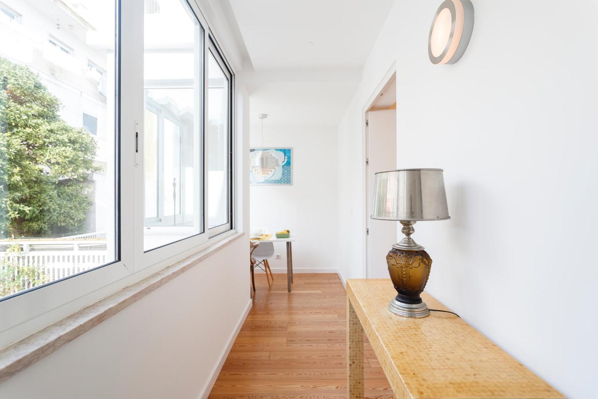 Apartment Cortes In Historic Neighborhood Lisbon