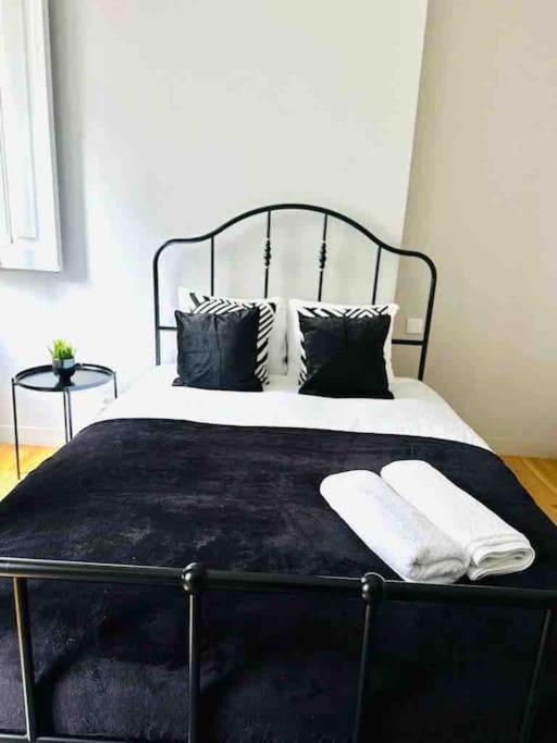 Apartment Marques De Pombal Flat A Great Locations Center Lisbon