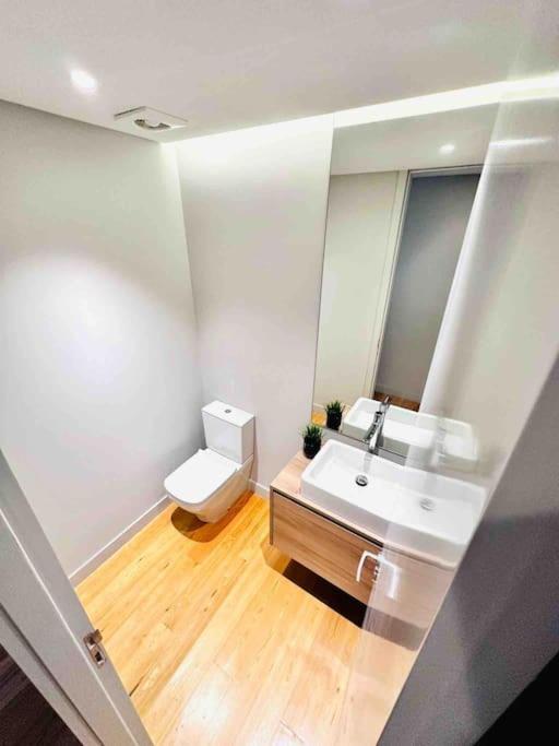 Marques De Pombal Flat A Great Locations Center Lisbon