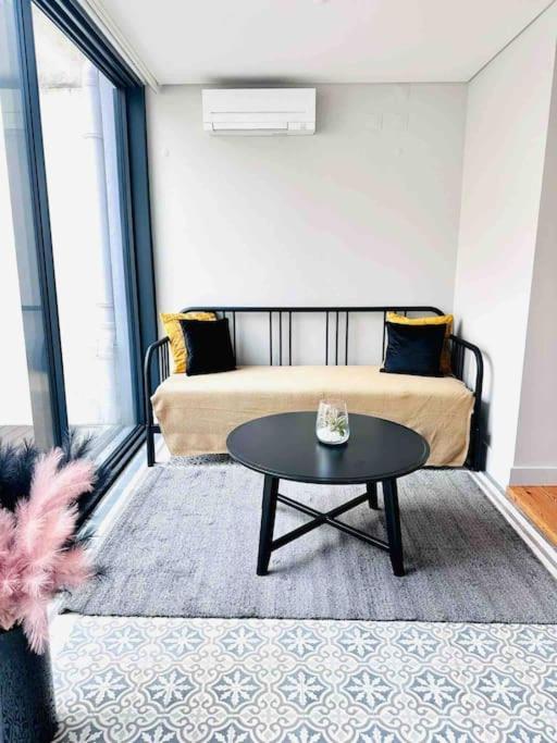 Apartment Marques De Pombal Flat A Great Locations Center Lisbon