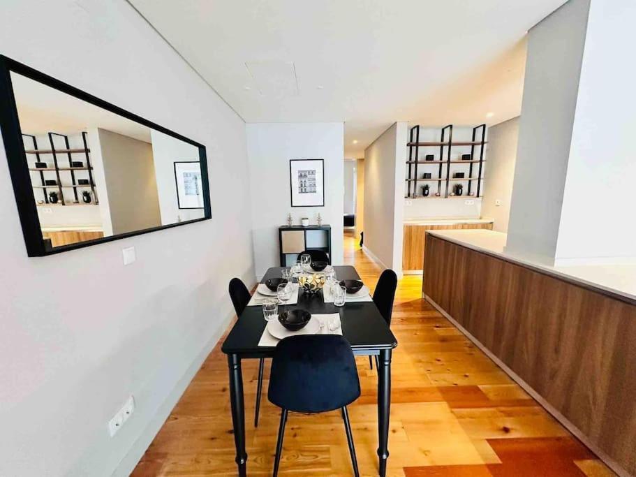 Marques De Pombal Flat A Great Locations Center