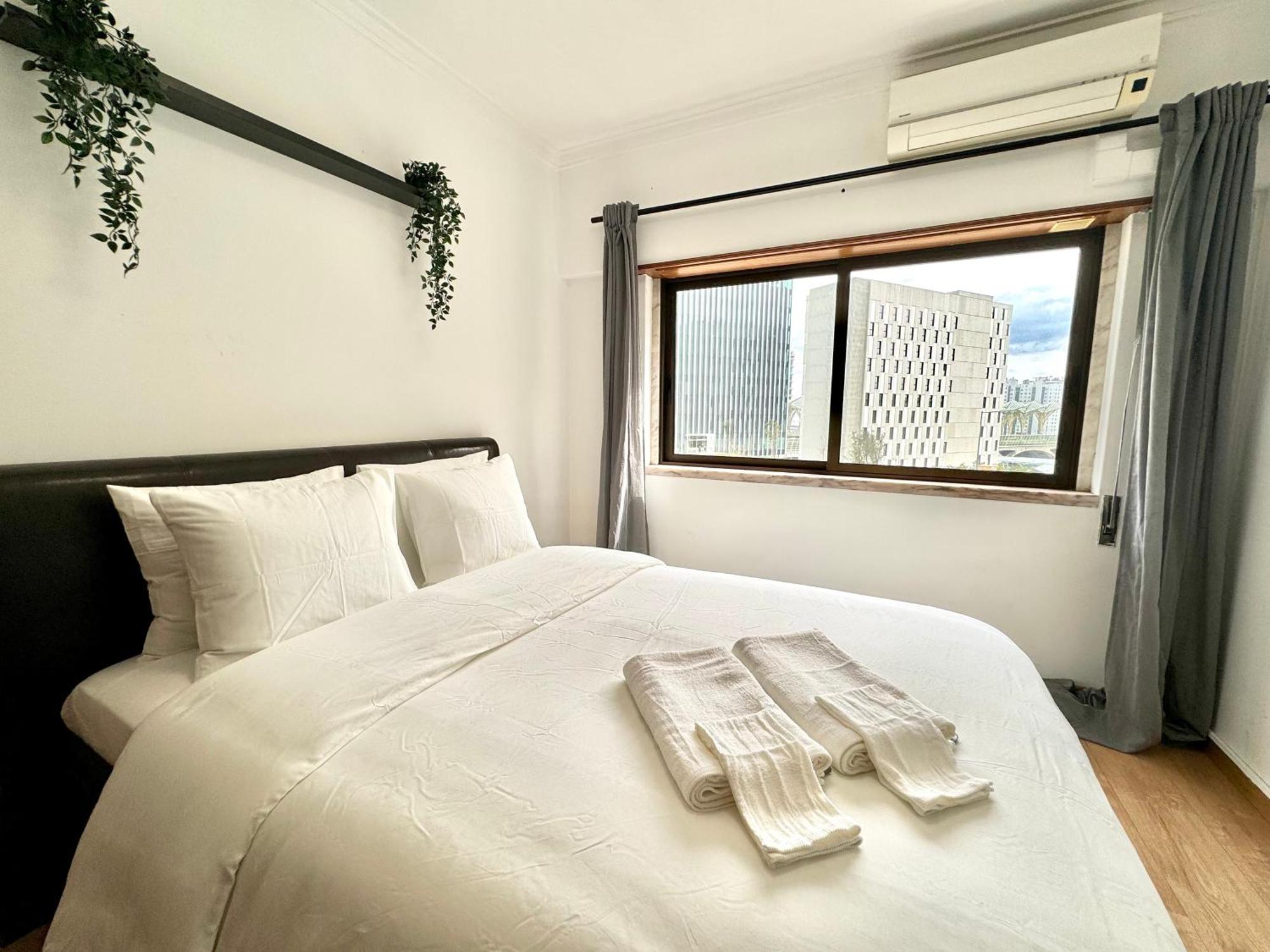 Parque Nacoes Paradise Guest house *