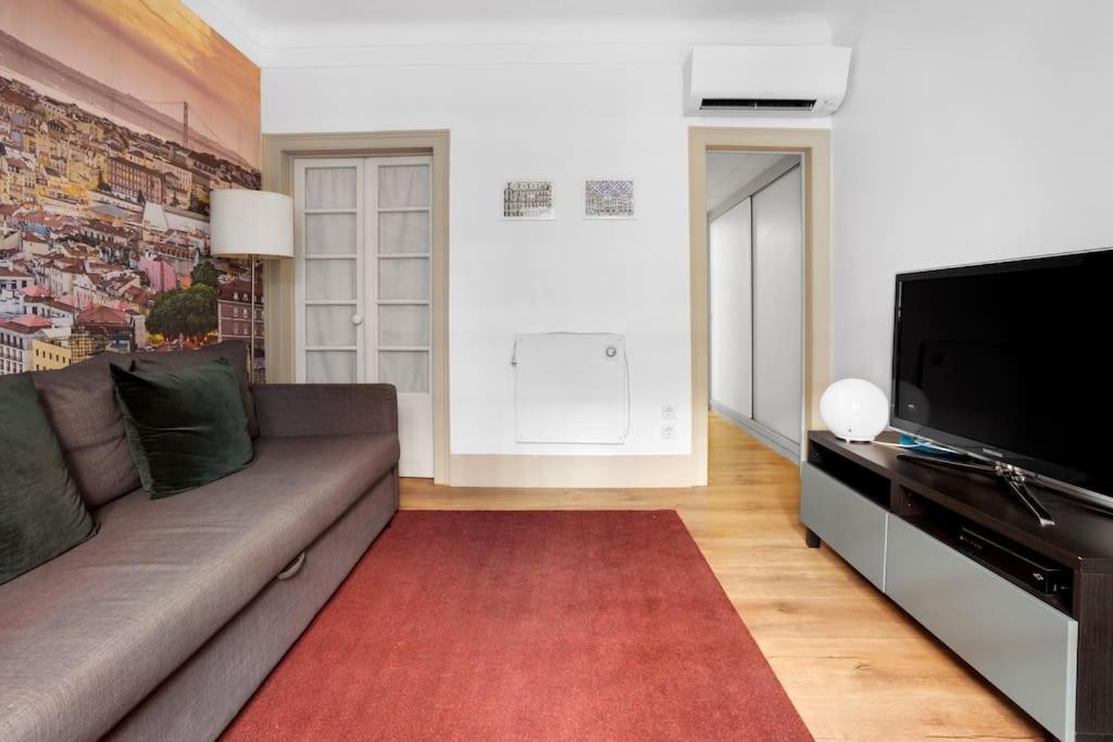 Cozy In Heart Of With Ac! Apartment Lisbon