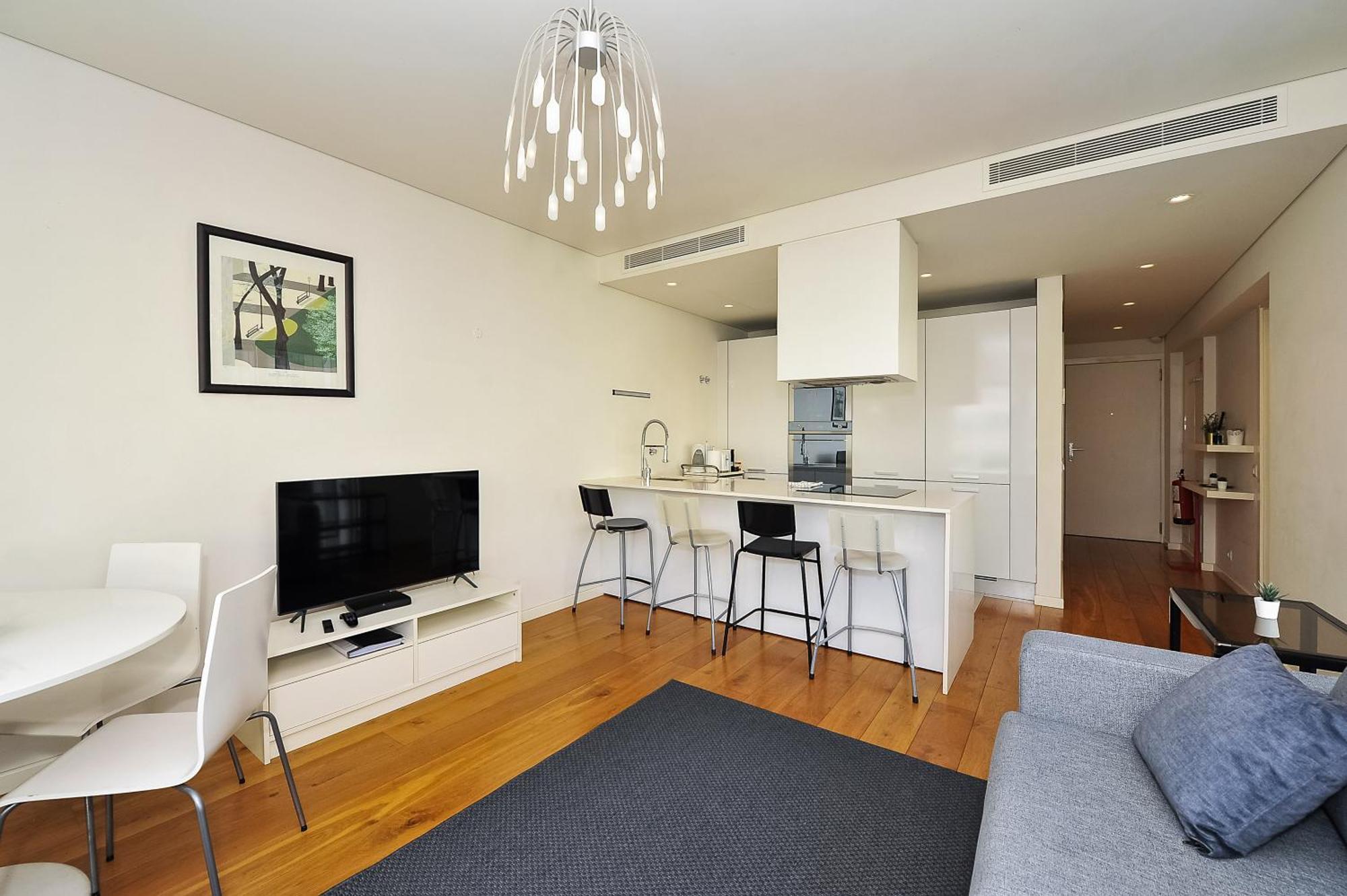 Sunny & Bright Amoreiras - Checkinhome Apartment Lisbon