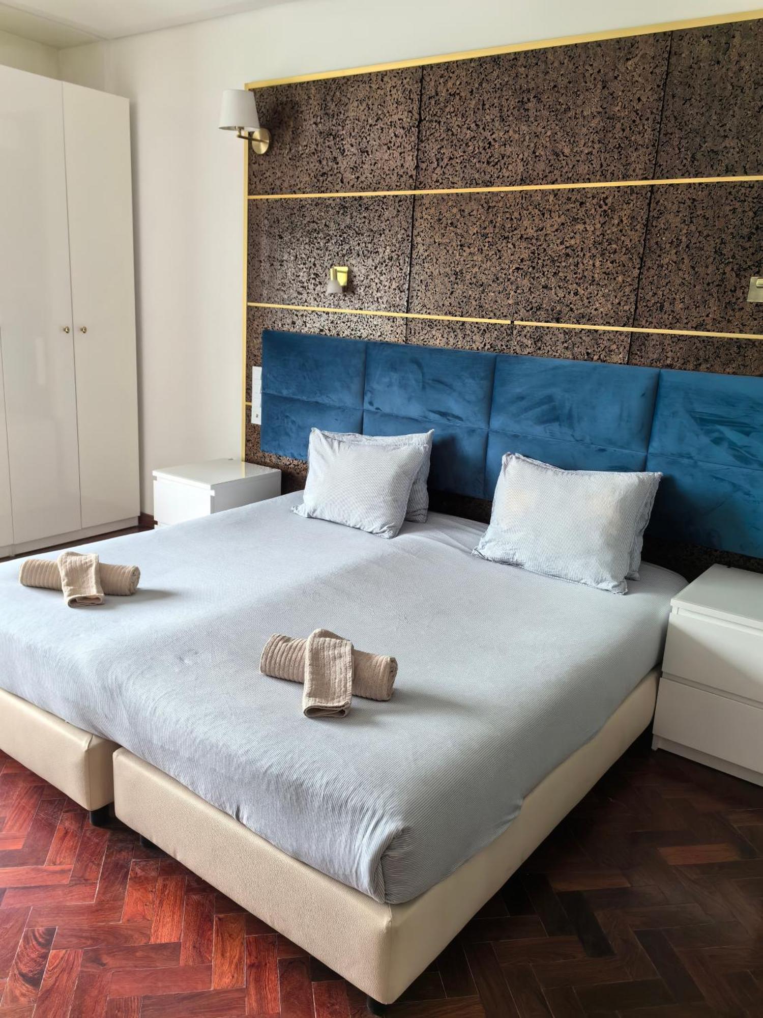 Republica83-lisbonhome Guest house