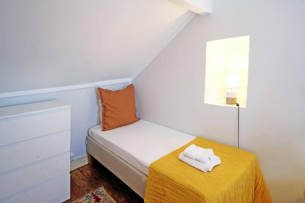 Apartment Bh4d With View Heart Of Bairro Alto * Bright 4d * 3+1 Br