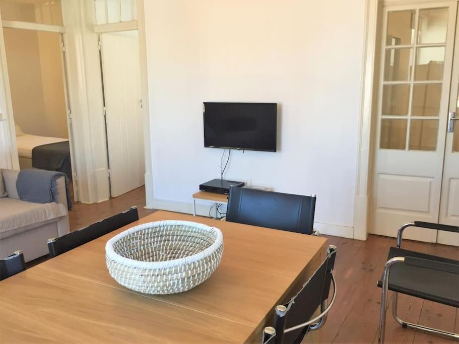 Bh4d With View Heart Of Bairro Alto * Bright 4d * 3+1 Br Lisbon