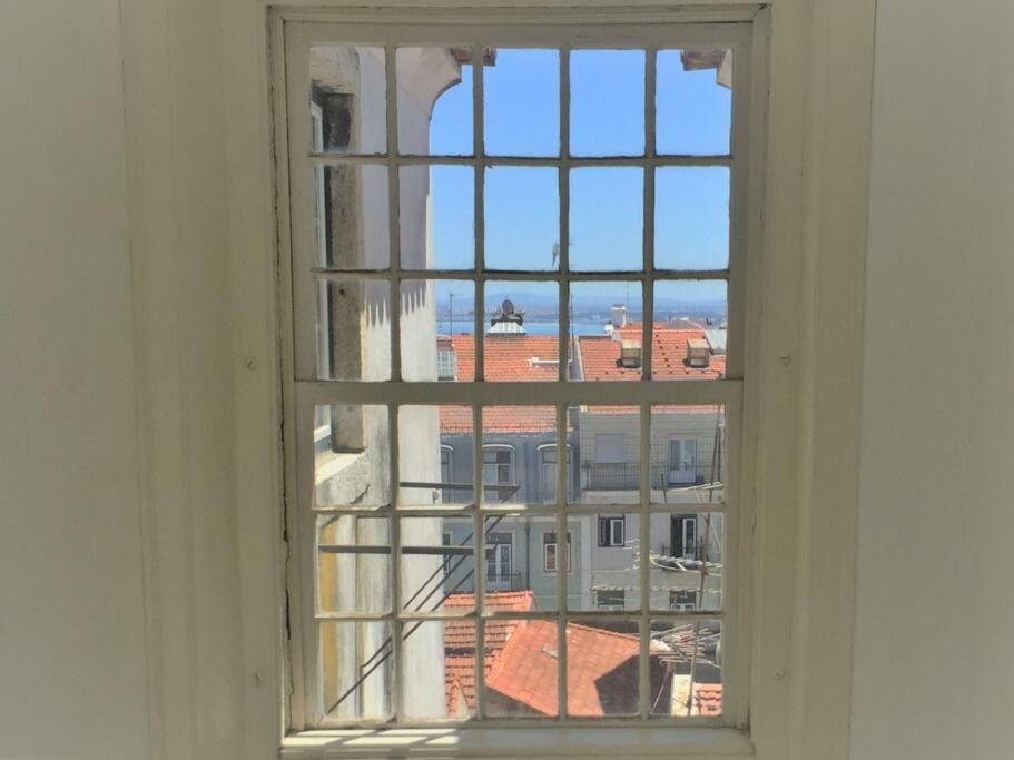 Bh4d With View Heart Of Bairro Alto * Bright 4d * 3+1 Br