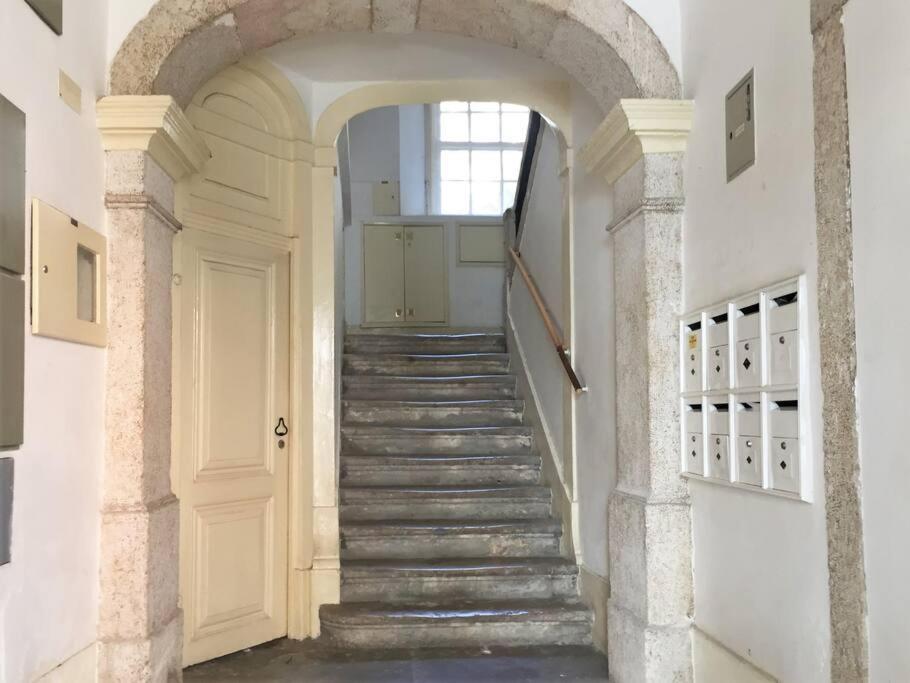Apartment Bh4d With View Heart Of Bairro Alto * Bright 4d * 3+1 Br *