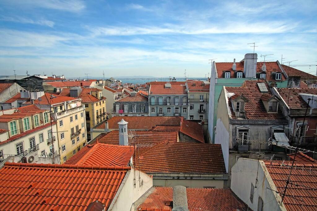 Bh4d With View Heart Of Bairro Alto * Bright 4d * 3+1 Br * Lisbon