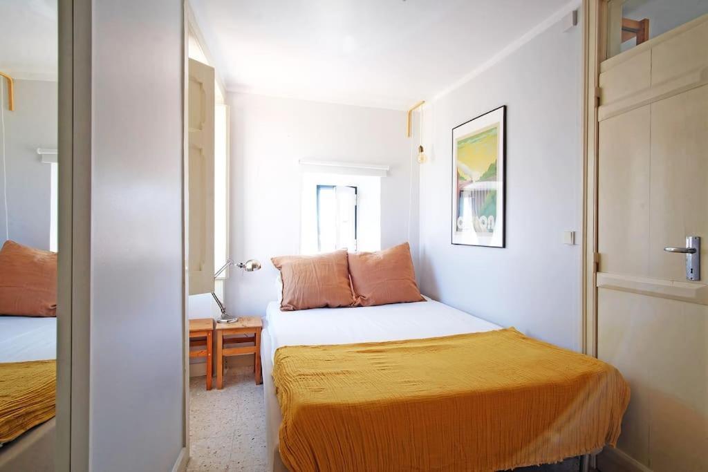 Bh4d With View Heart Of Bairro Alto * Bright 4d * 3+1 Br Apartment Lisbon