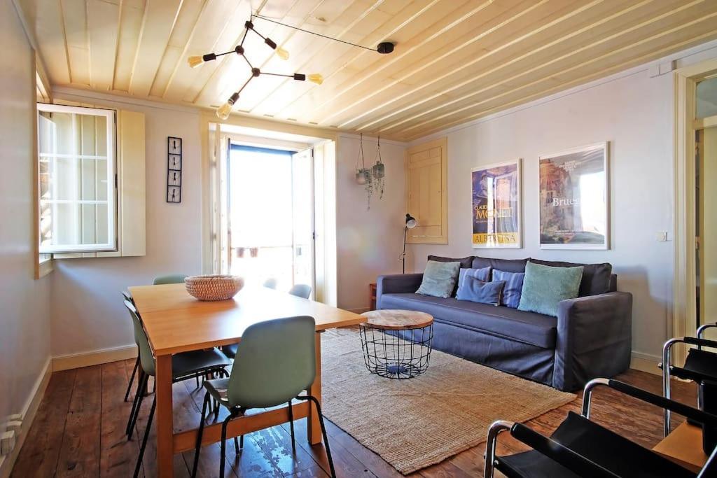 Bh4d With View Heart Of Bairro Alto * Bright 4d * 3+1 Br