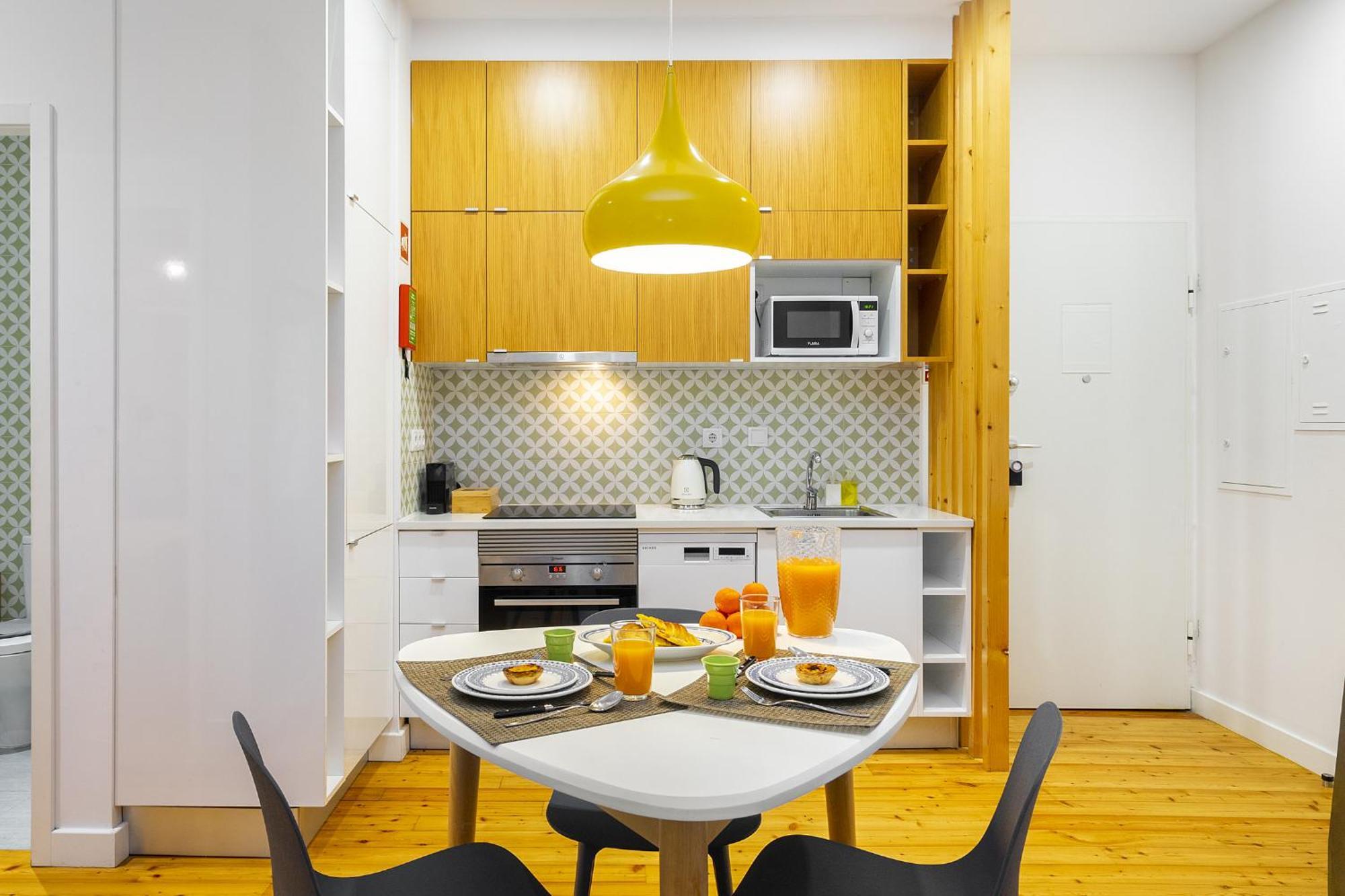 Whome Dreamy Living Your Chic Graca Retreat Apartment Lisbon