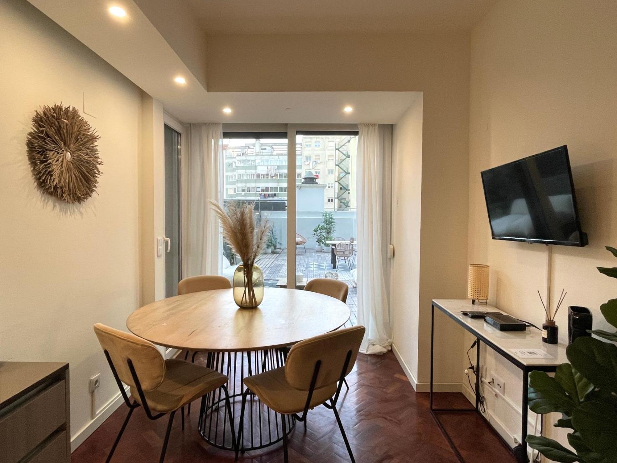 Casa Boma - Brighting With Spacious Terrace - Alvalade Iii