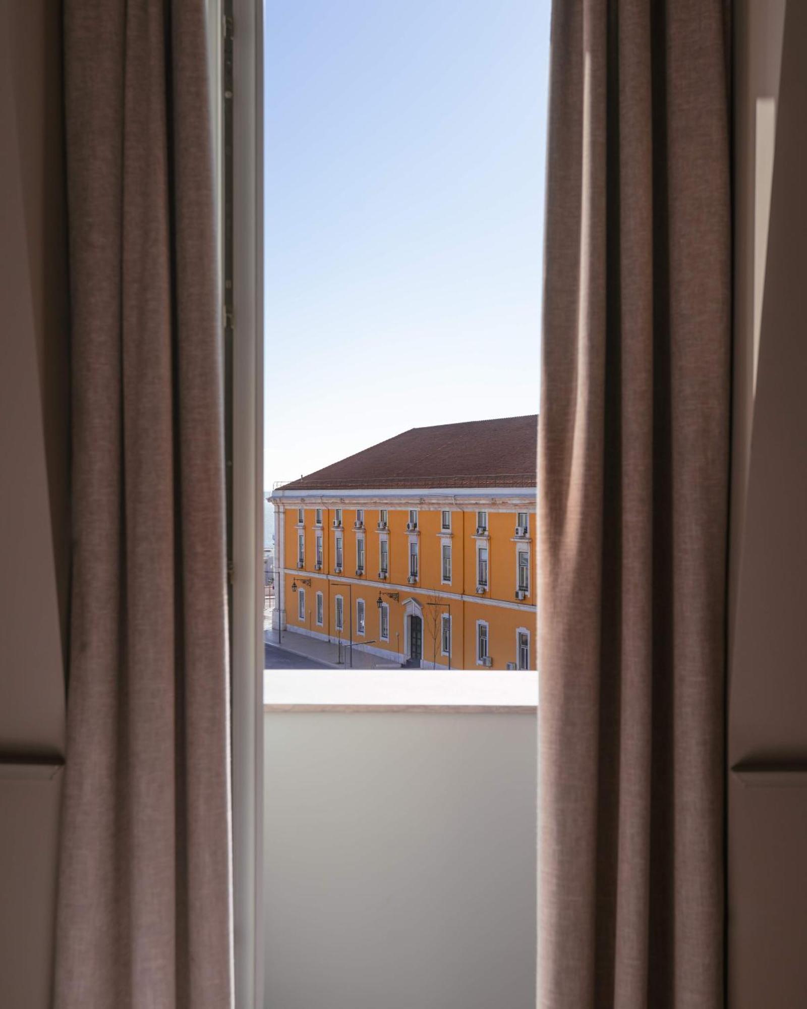 Hotel Almalusa Alfama 4*