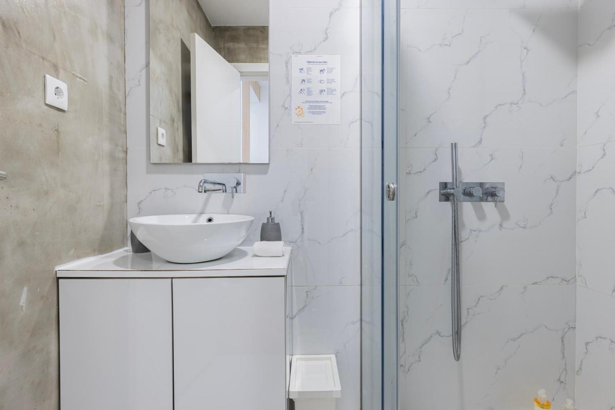 Moderno Com Terraco * Lisbon