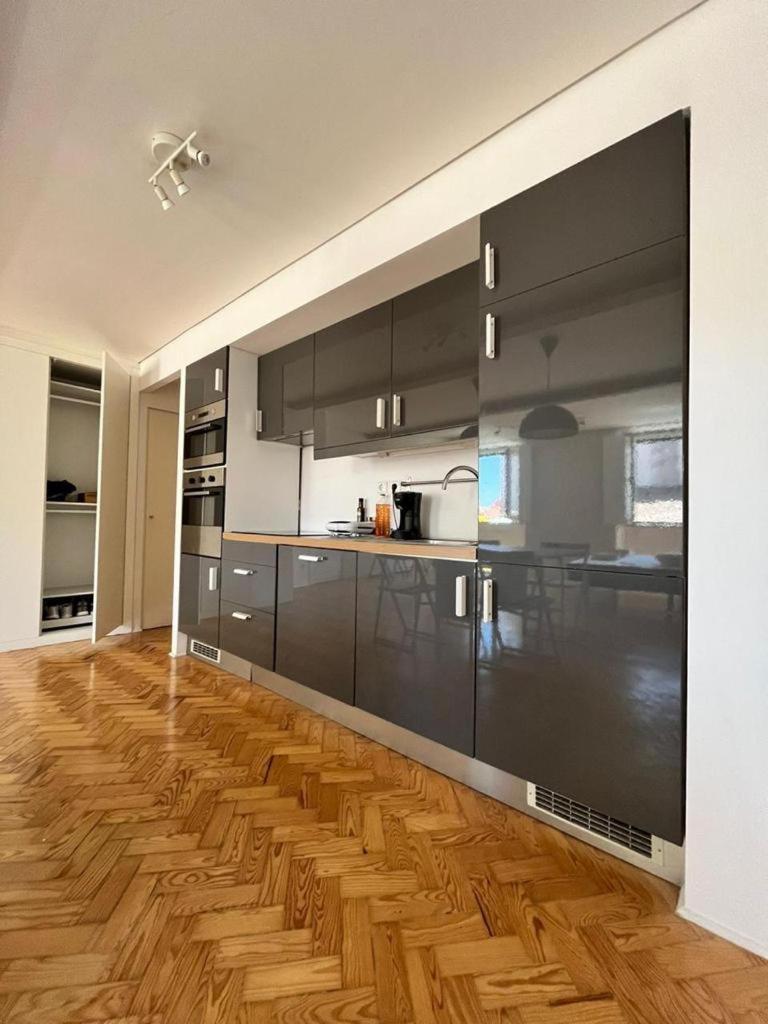 Centre Very And Big Flats Apartment *