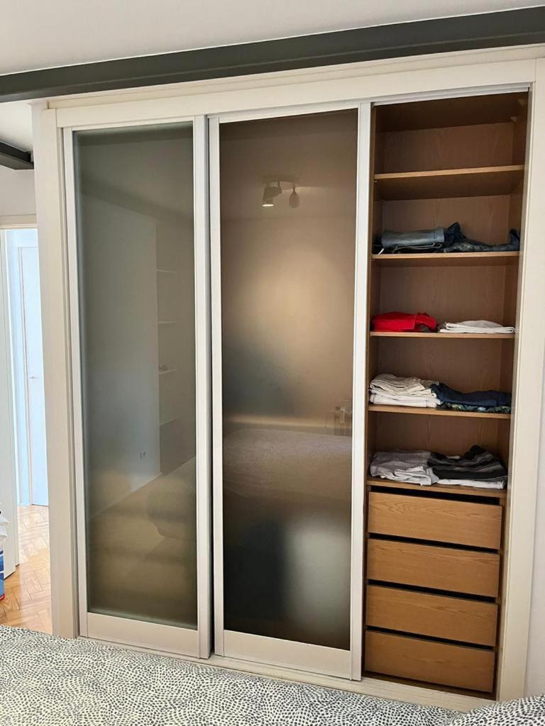 Apartment Centre Very And Big Flats Lisbon