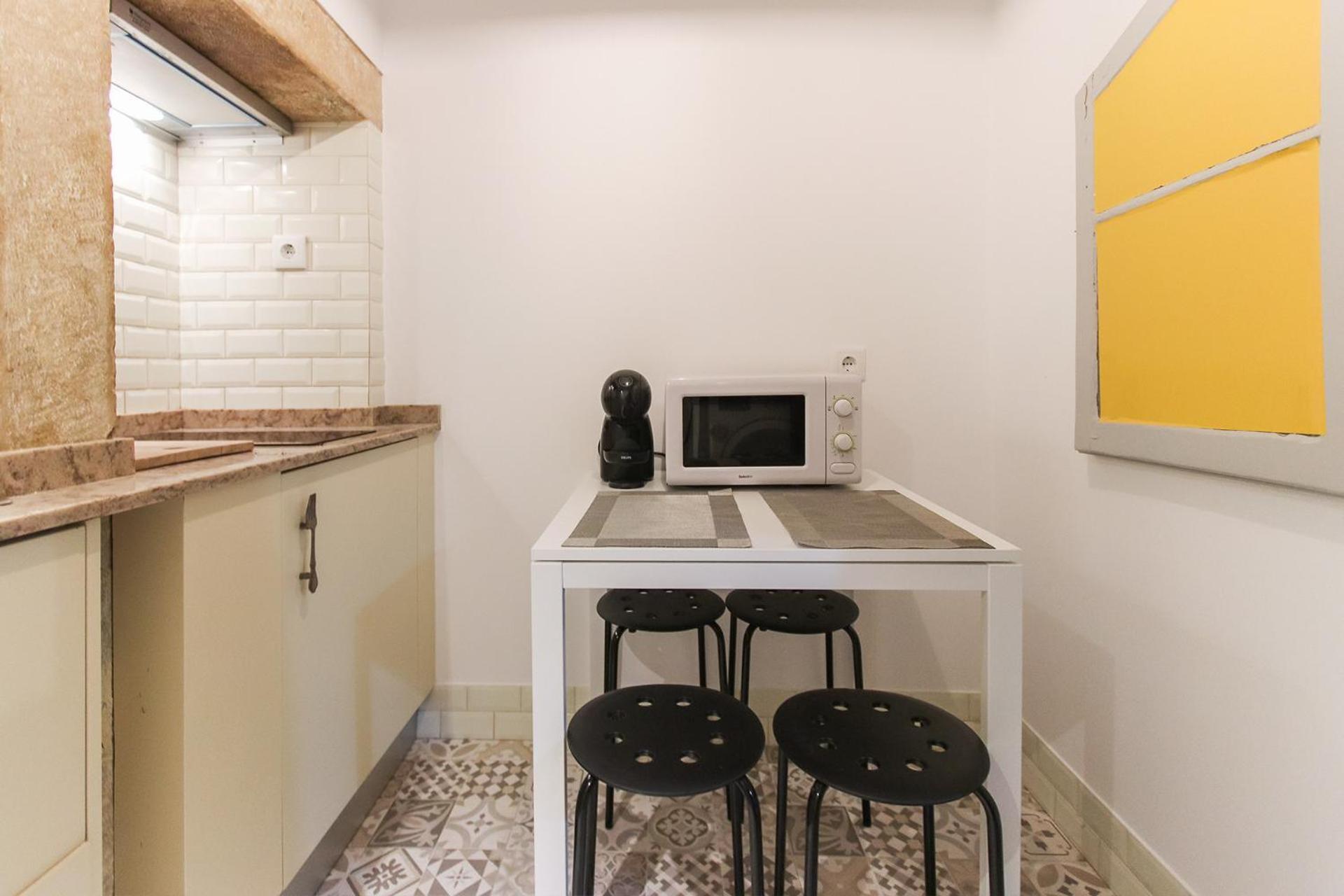 Cosy Avenida By Homing *