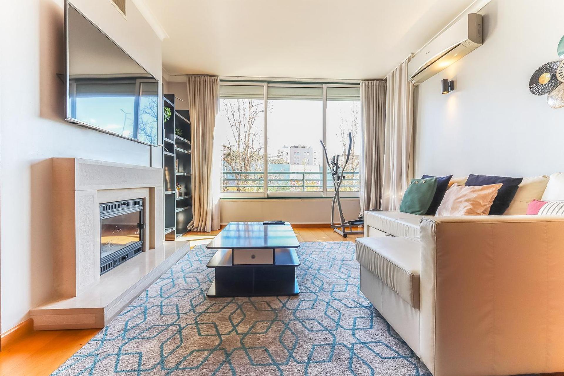 Telheiras Premium By Homing Apartment