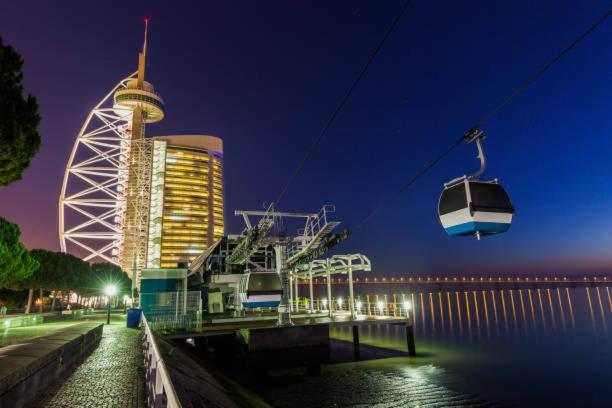 Un De Reve En Plein Coeur Du Pont Vasco De Gamma * Lisbon