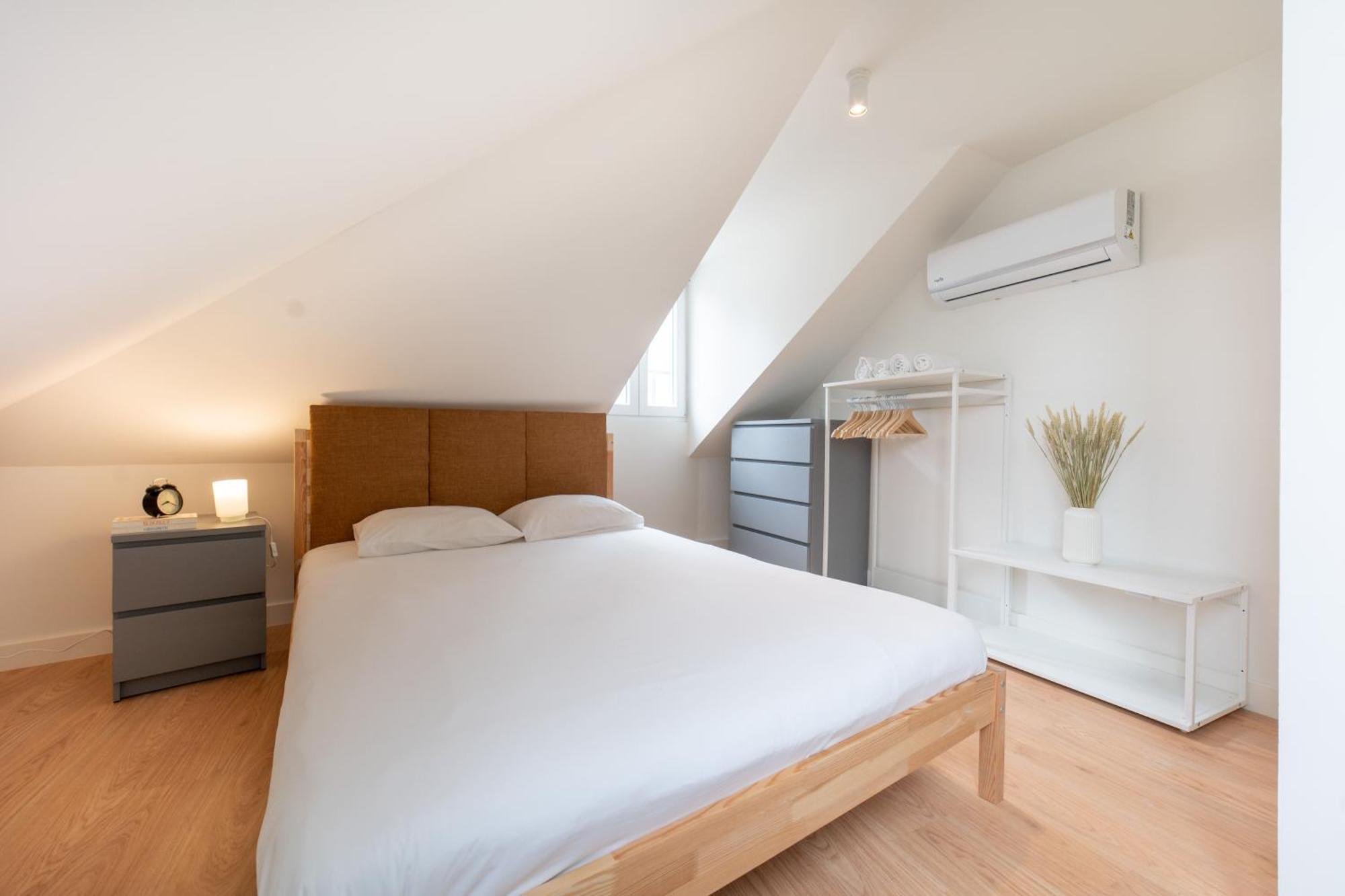 Monsanto Hill House - No 571 1d Apartment