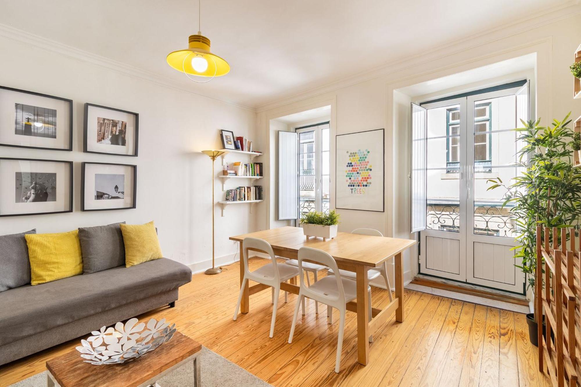 Diario De Noticias By Central Hill Apartments *