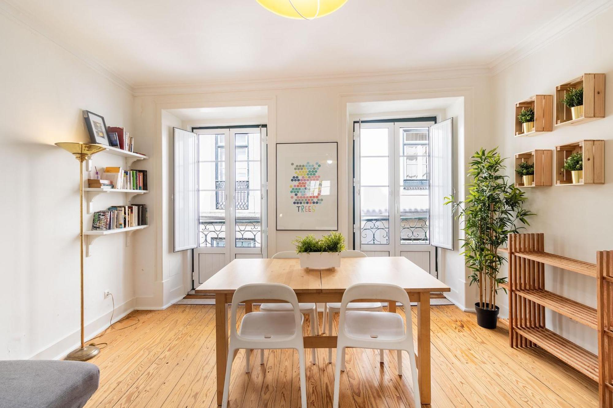 Diario De Noticias By Central Hill Apartments Apartment
