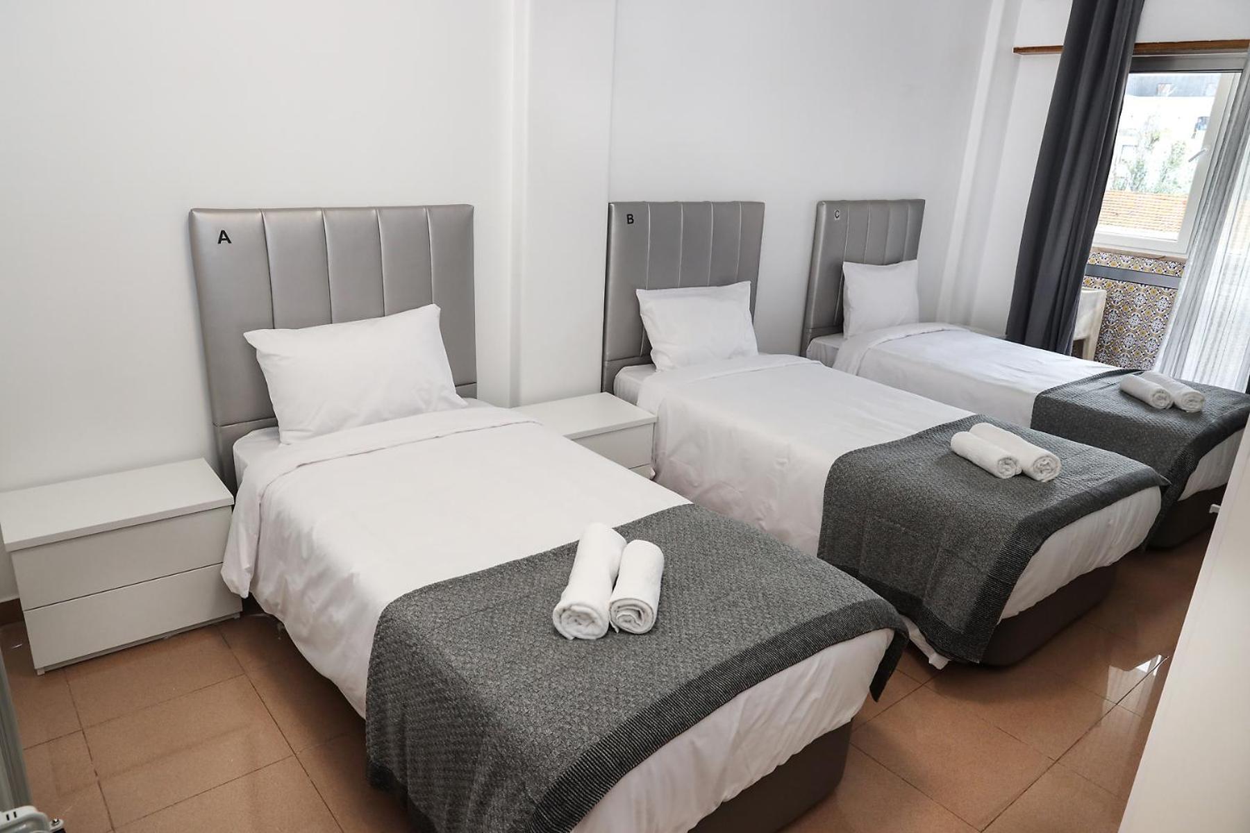 Lisbon Suite Home 2*