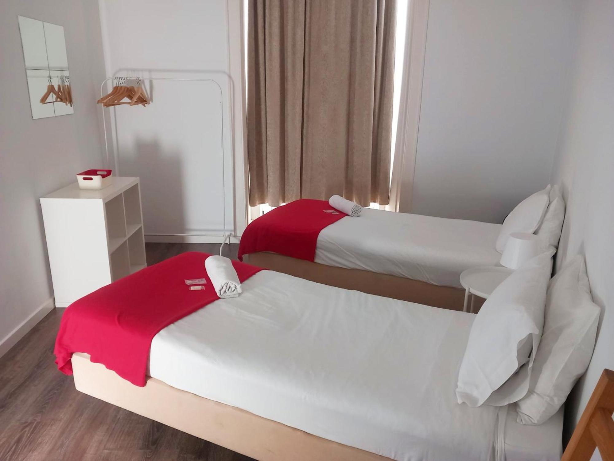 Cais Do Sodre (adults Only) * Lisbon