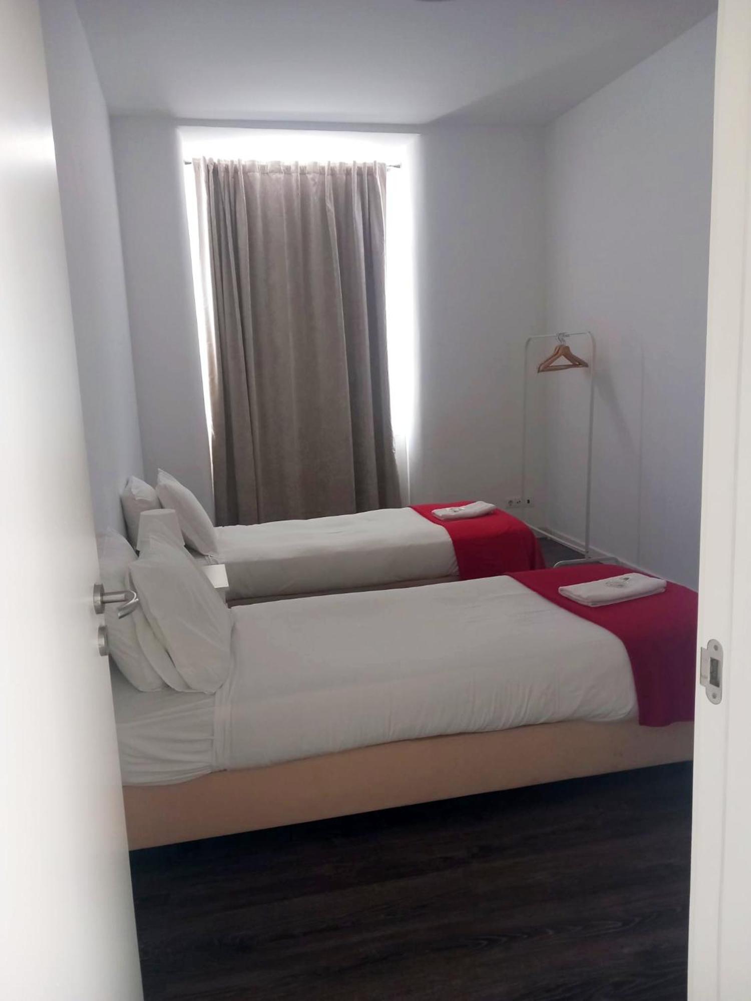 Cais Do Sodre (adults Only) * Lisbon