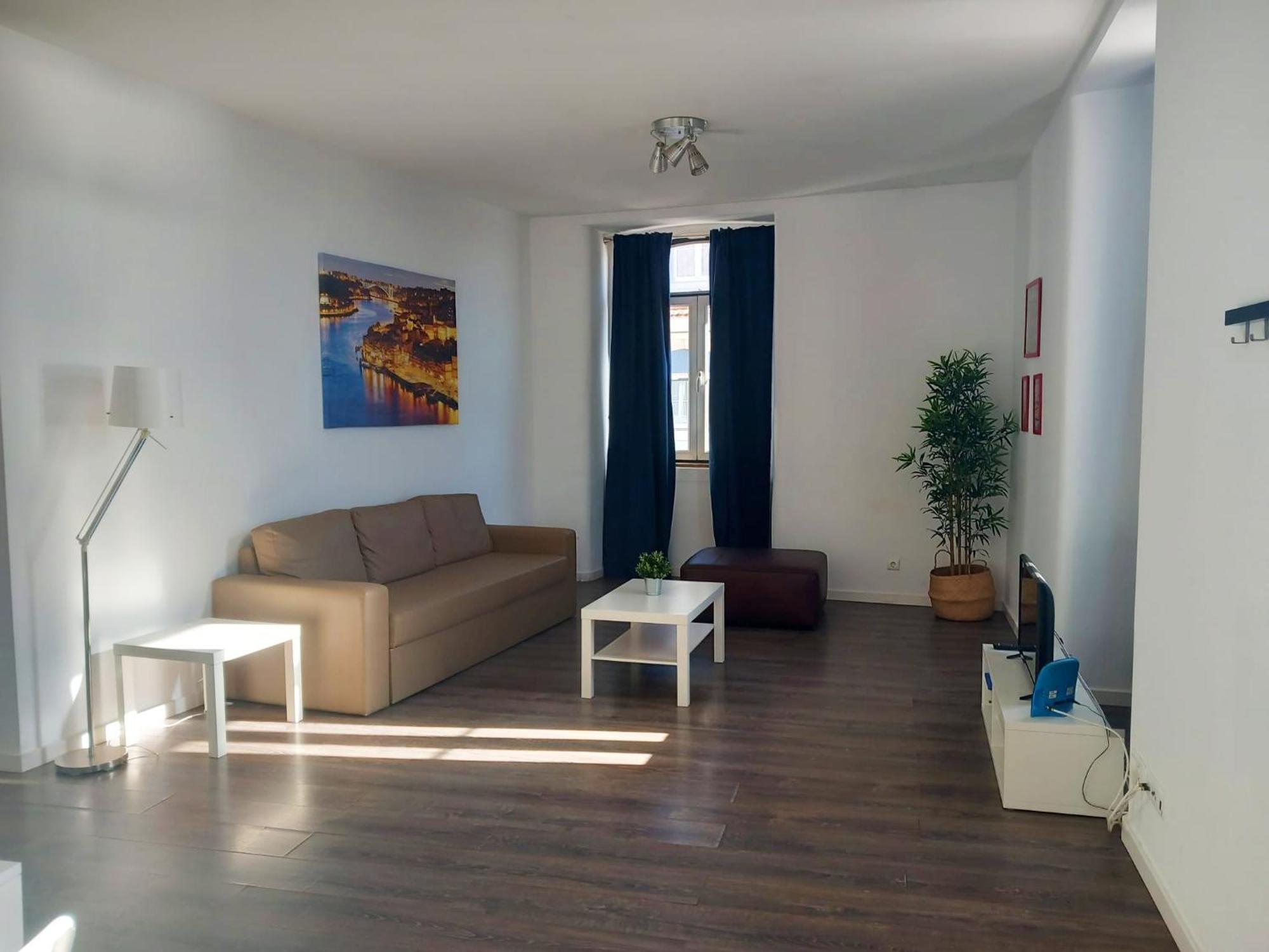 Cais Do Sodre (adults Only) * Lisbon