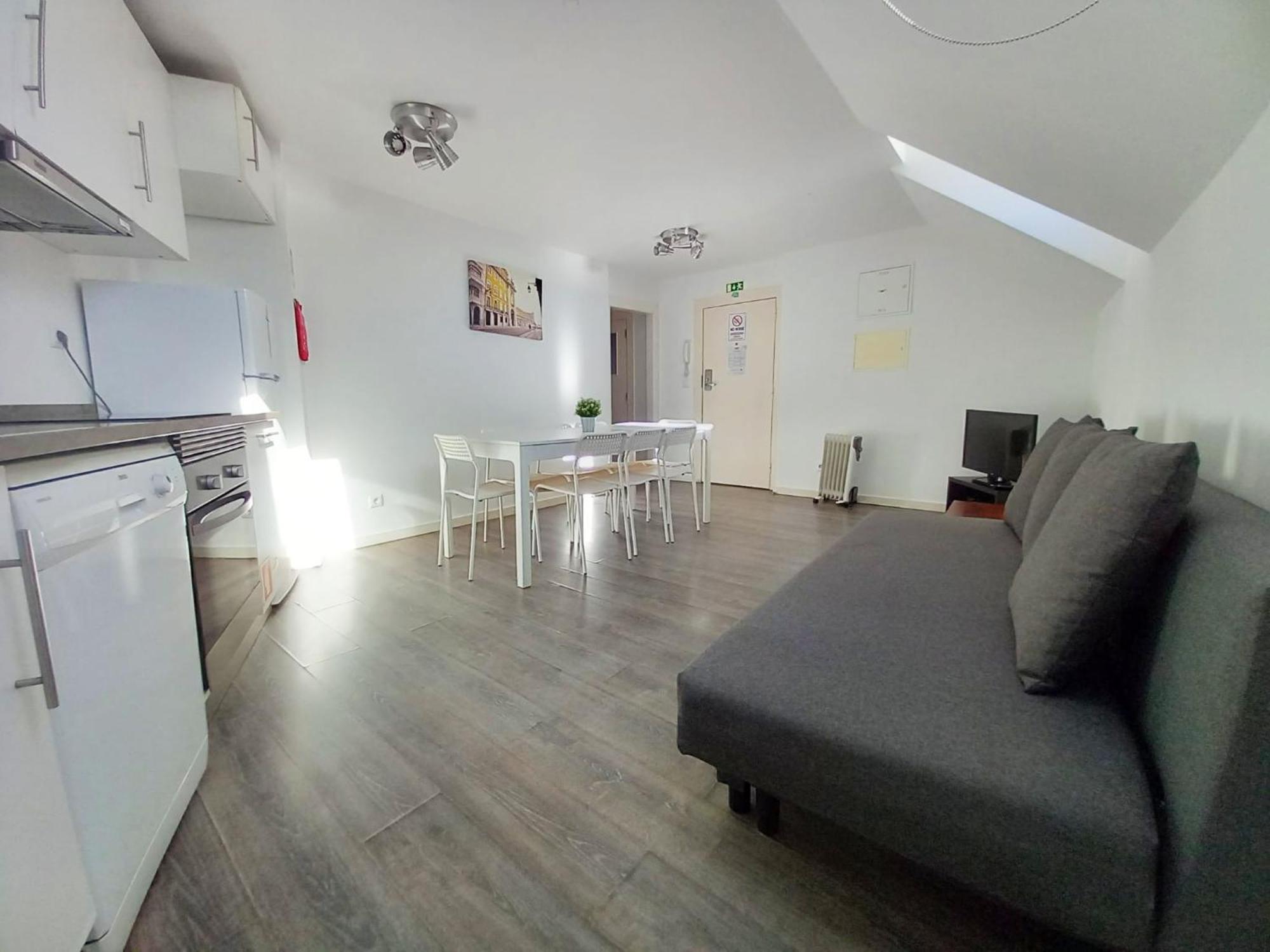 Cais Do Sodre (adults Only) Lisbon