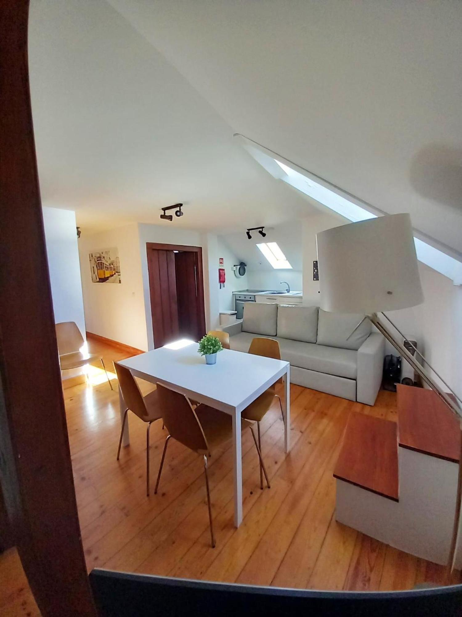 Cais Do Sodre (adults Only) Lisbon