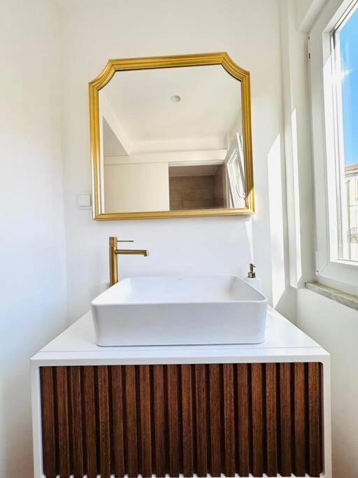 Apartment Center Flat For 6 Pp