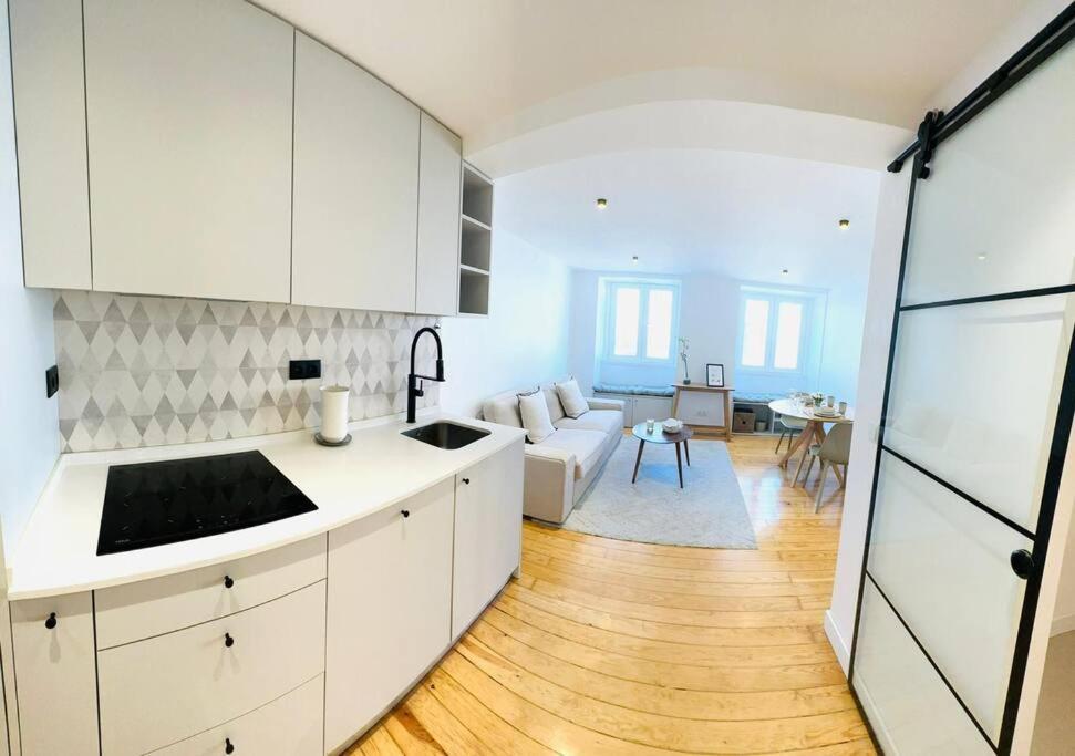Apartment Center Flat For 6 Pp Lisbon