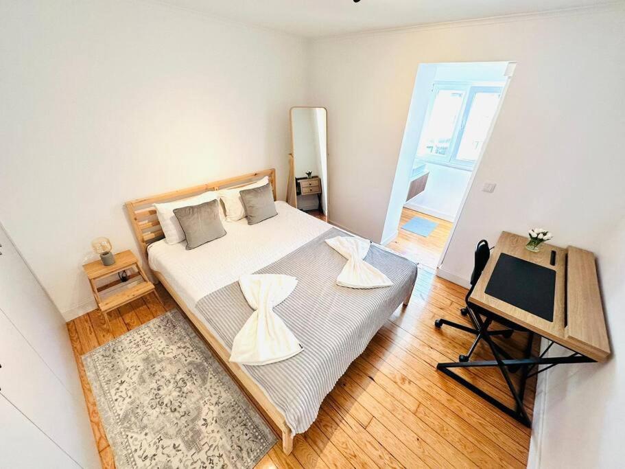 Center Flat For 6 Pp Lisbon