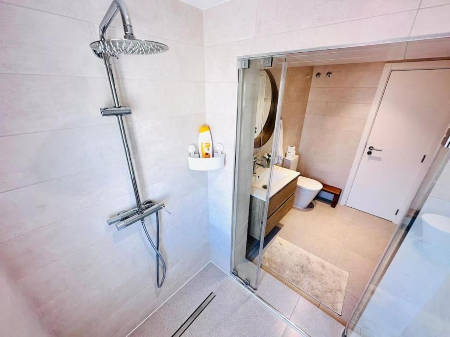 Apartment Center Flat For 6 Pp