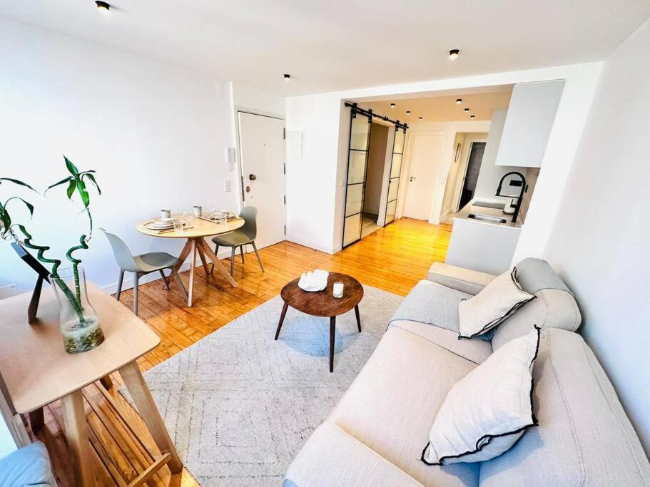 Center Flat For 6 Pp Lisbon