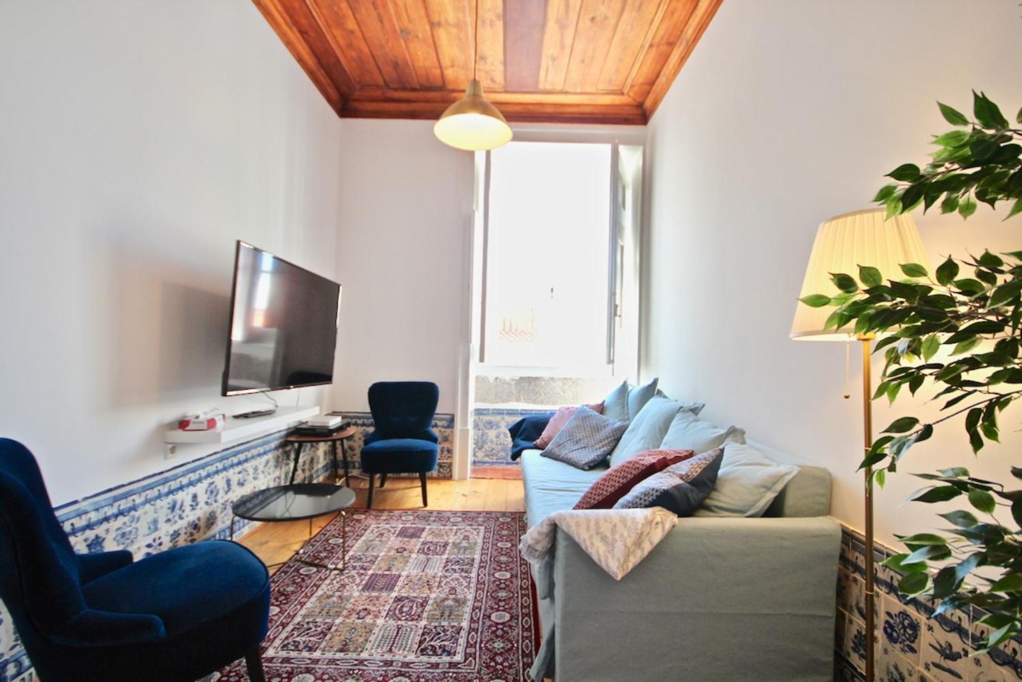 Akicity Alfama Azure Apartment