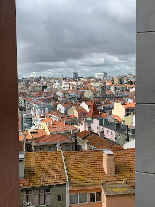 Apartment Charming Ideally Located In *