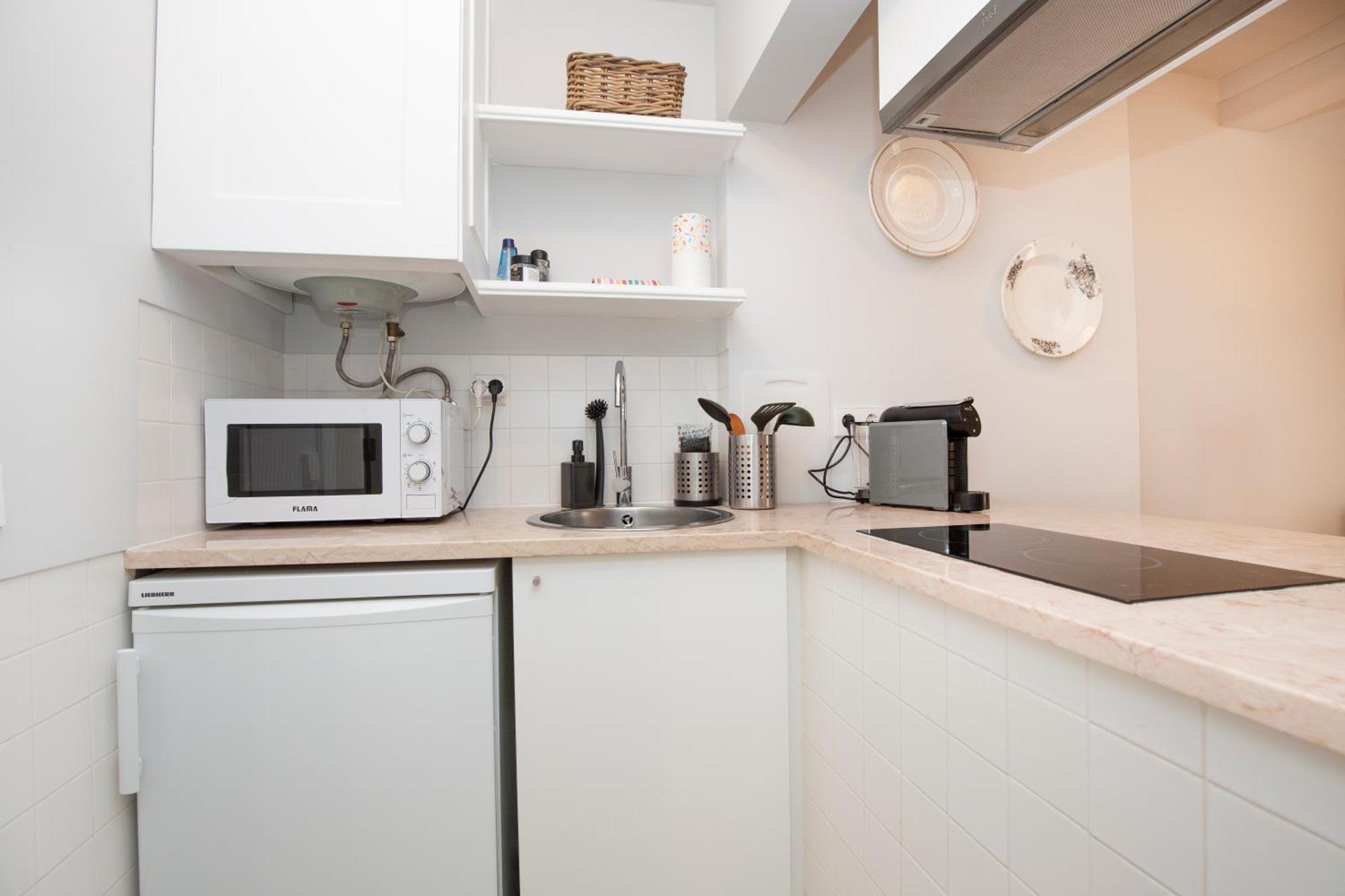 Live Like A Local @ Casa Da Esquina - Wifi & A/c Apartment