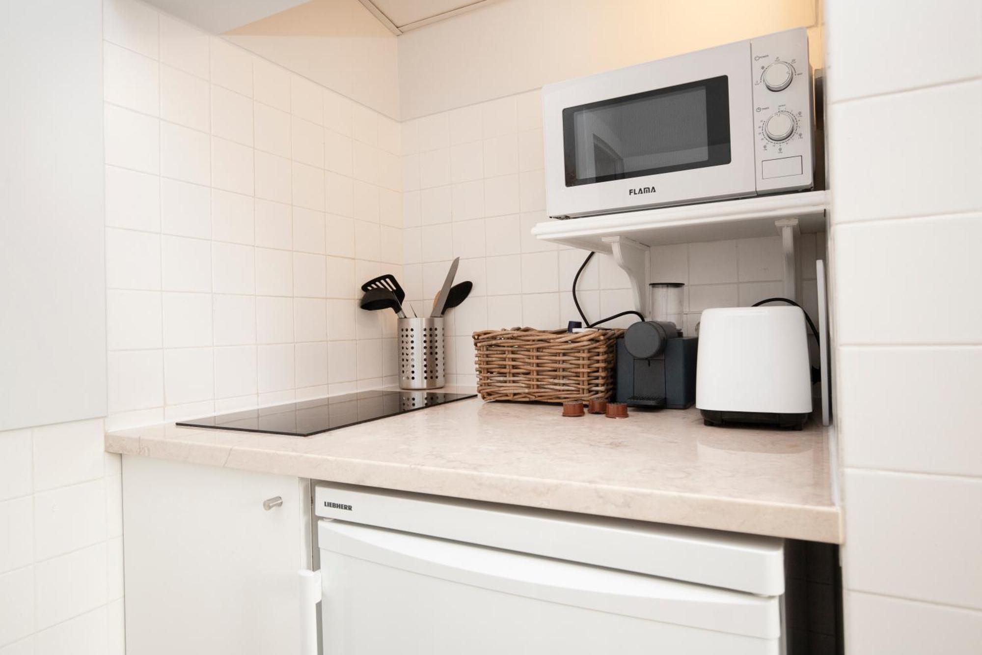 Apartment Live Like A Local @ Casa Da Esquina - Wifi & A/c Lisbon