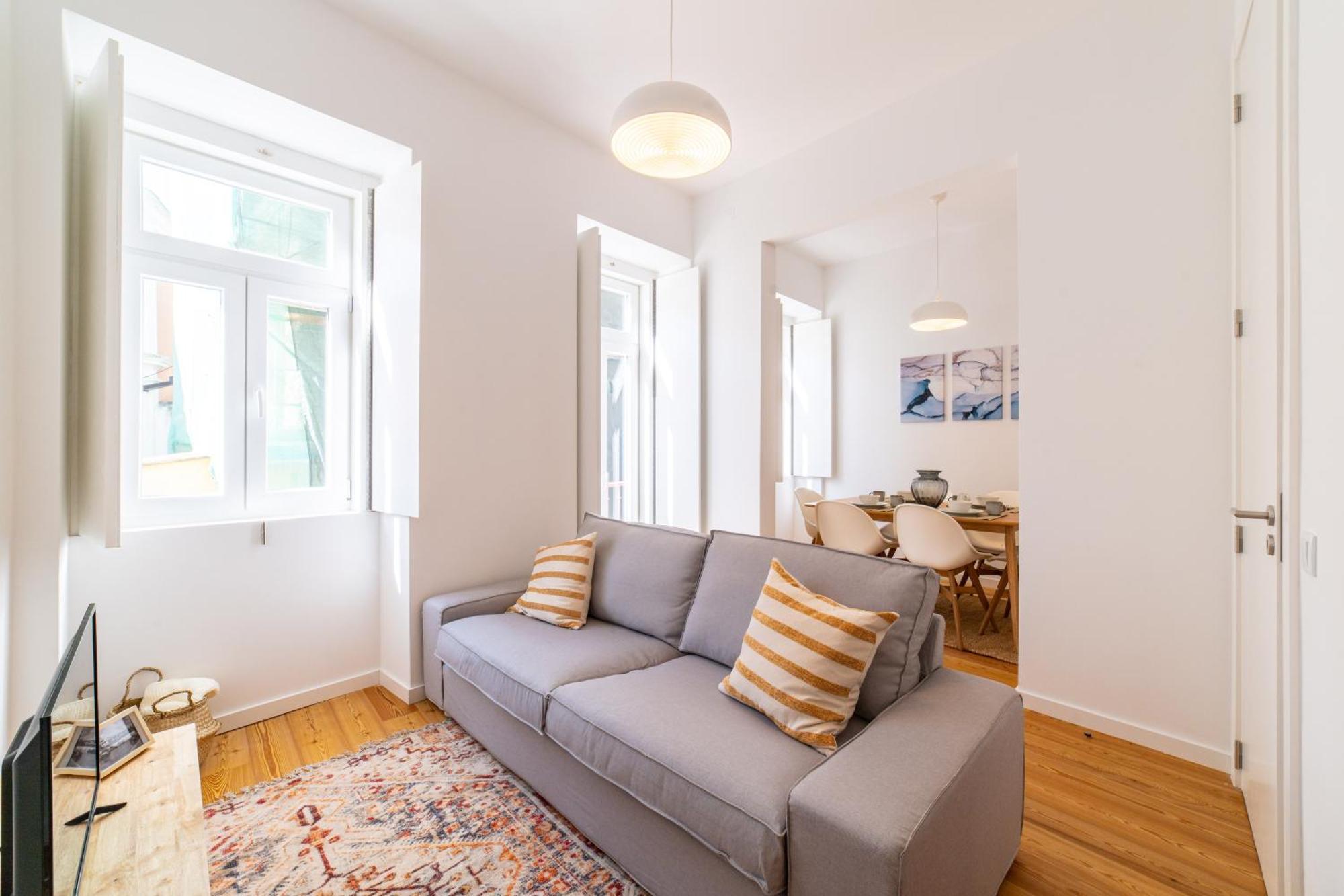 Amaro Ii - Sleek 2 Bedroom In Alcantara * Lisbon