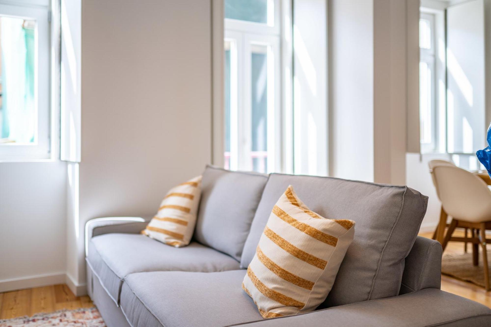 Amaro Ii - Sleek 2 Bedroom In Alcantara * Lisbon