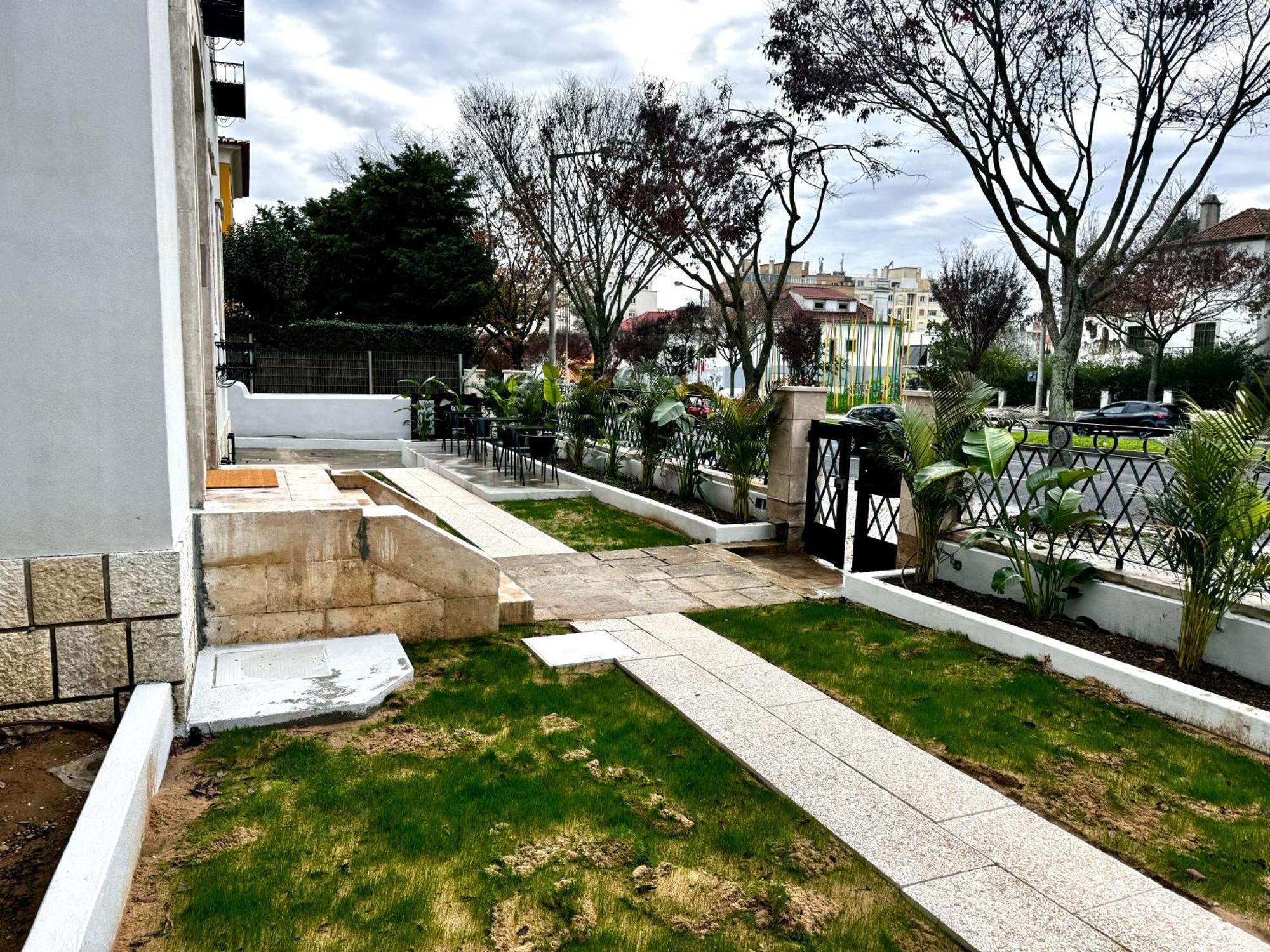 Relax And Explore And Alojamento de Acomodação e Pequeno-almoço Lisboa