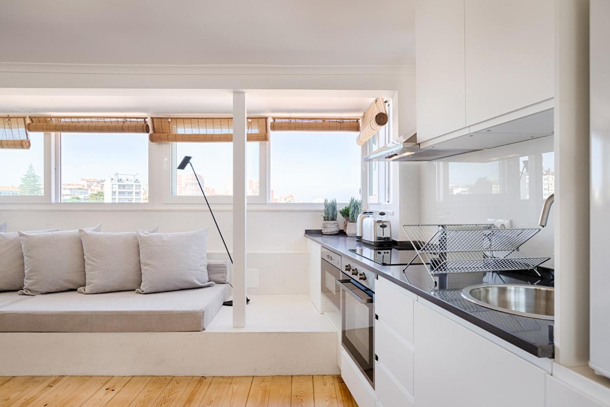 Romantic Gem In Graca Apartment